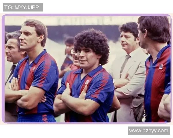 回顾足球历史那些辉煌岁月中的传奇老球员名字与他们的精彩瞬间